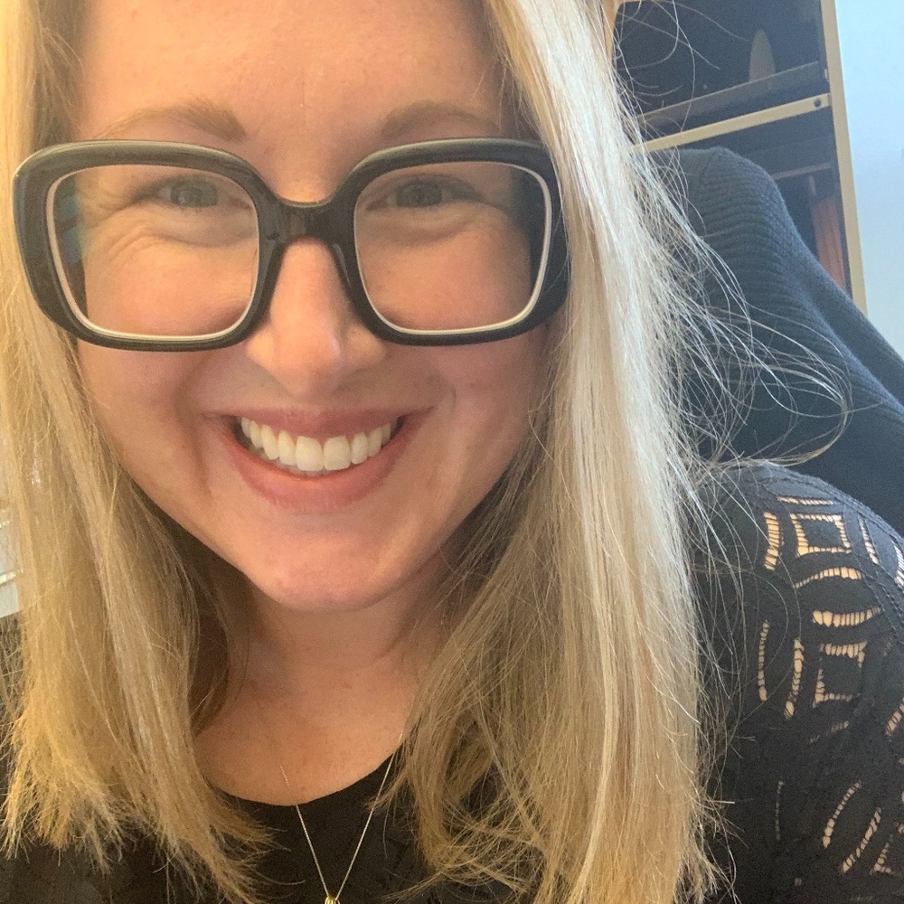 Meet your Posher, Andrea